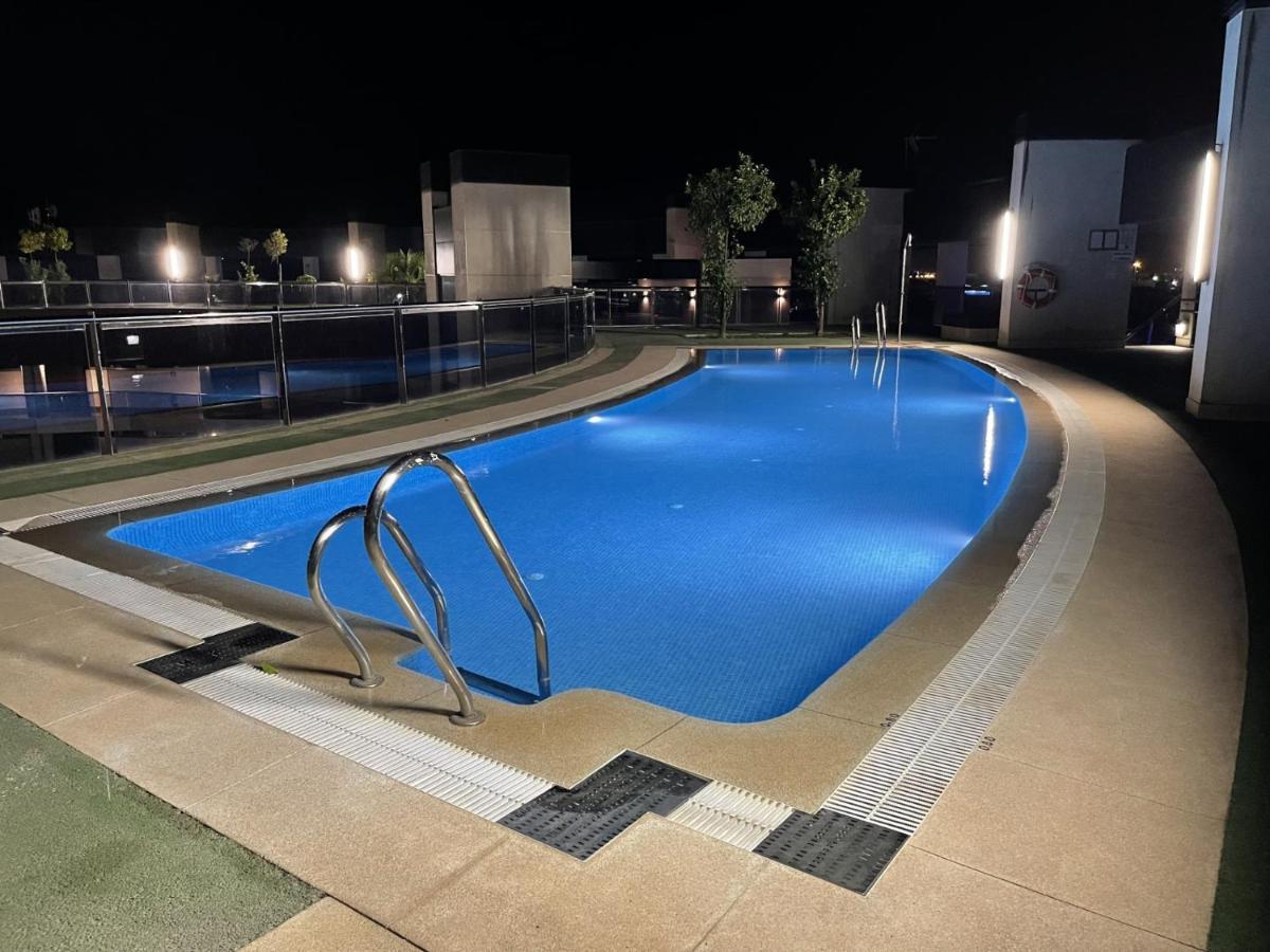 Tecnocordoba II Aparcamiento Privado Gratuito Y Piscina Apartment Exterior foto